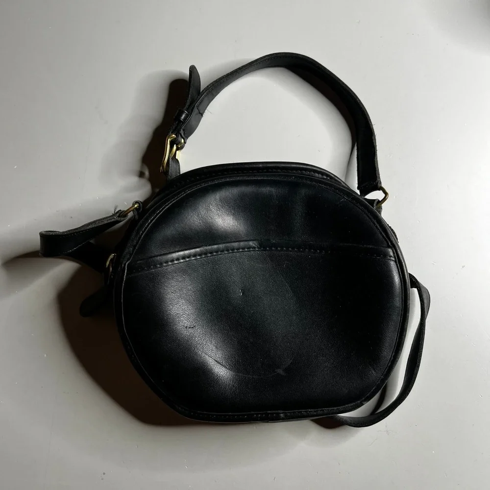 Vintage‎ Coach Black Leather Round Canteen Crossbody Bag USA Made 056-1226